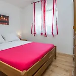 With Parking Space - 18518 Apartamento