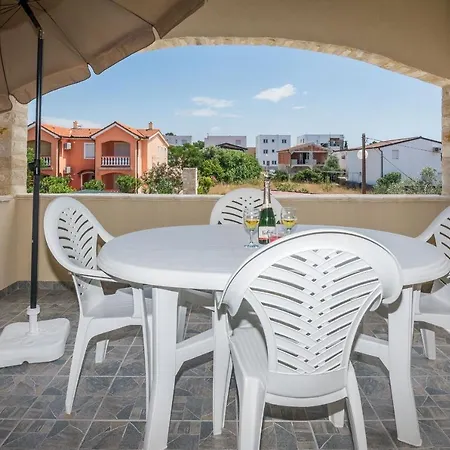 Apartament With Parking Space - 18518 *