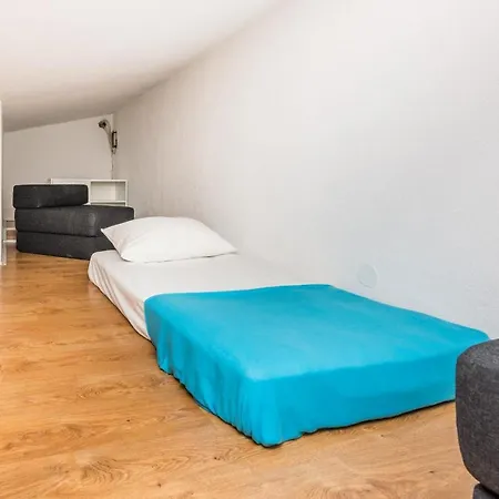 Apartment With A Parking Space - 18518